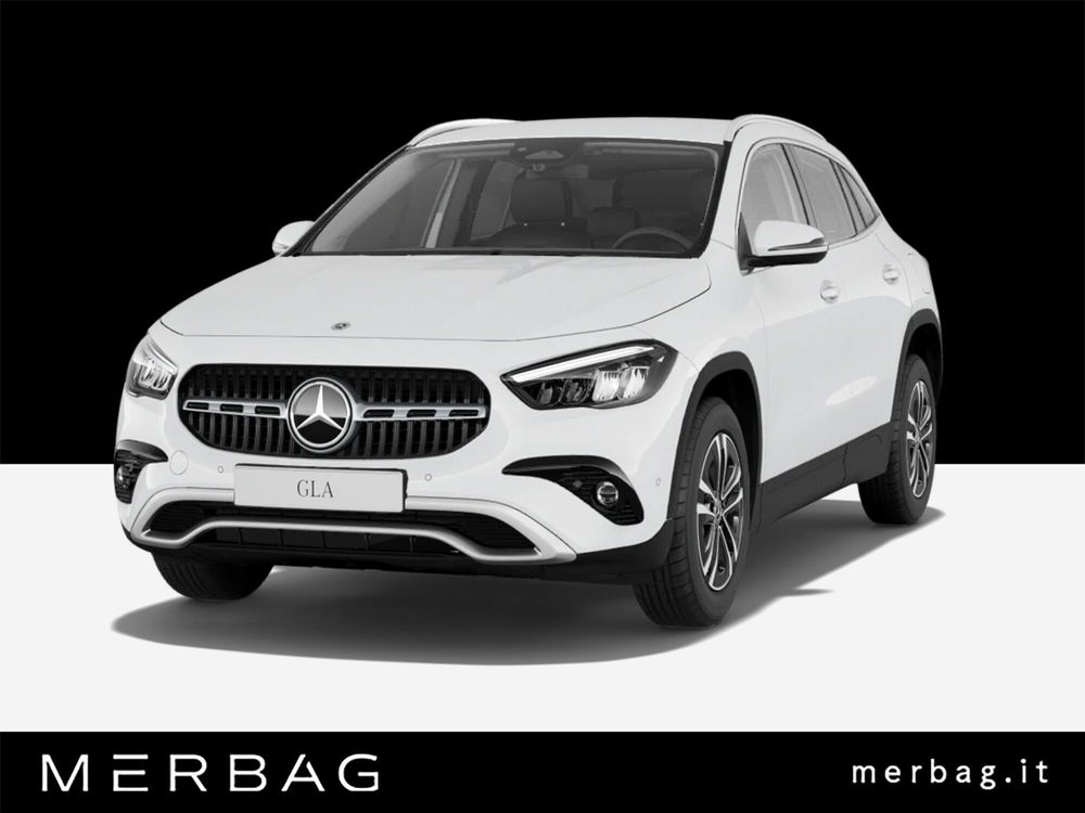 Mercedes-Benz GLA SUV nuova a Milano