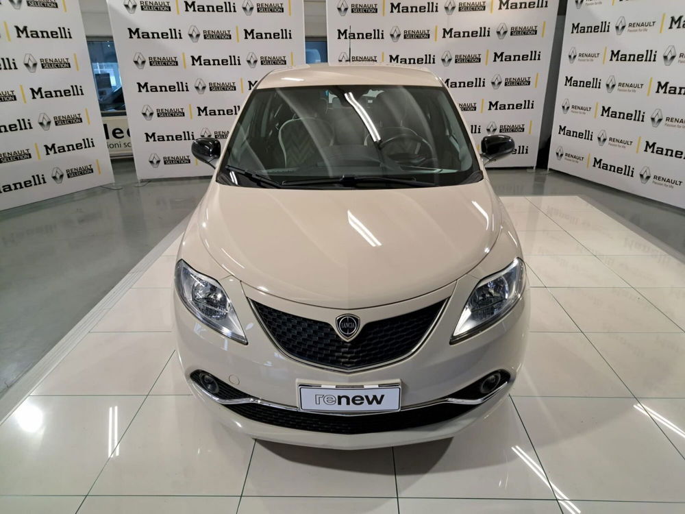 Lancia Ypsilon usata a Brescia (3)