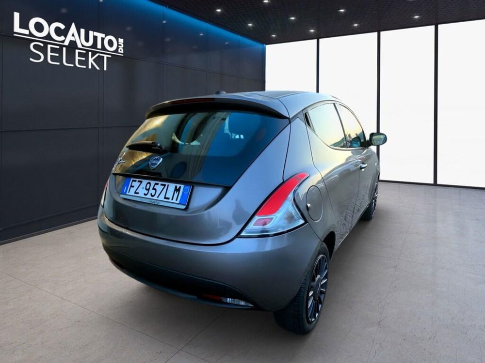 Lancia Ypsilon usata a Torino (4)