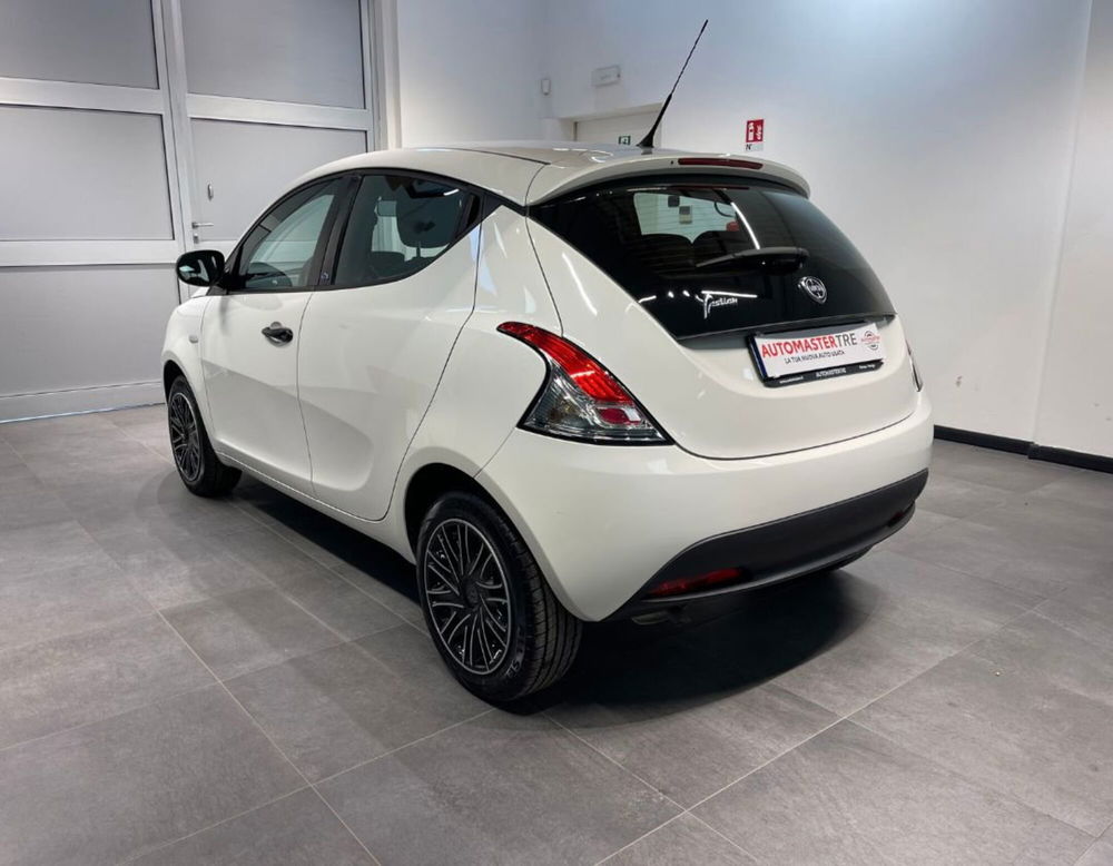 Lancia Ypsilon usata a Ferrara (16)