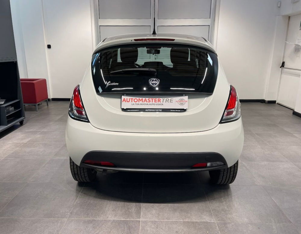 Lancia Ypsilon usata a Ferrara (2)