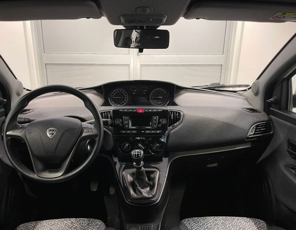 Lancia Ypsilon usata a Ferrara (7)