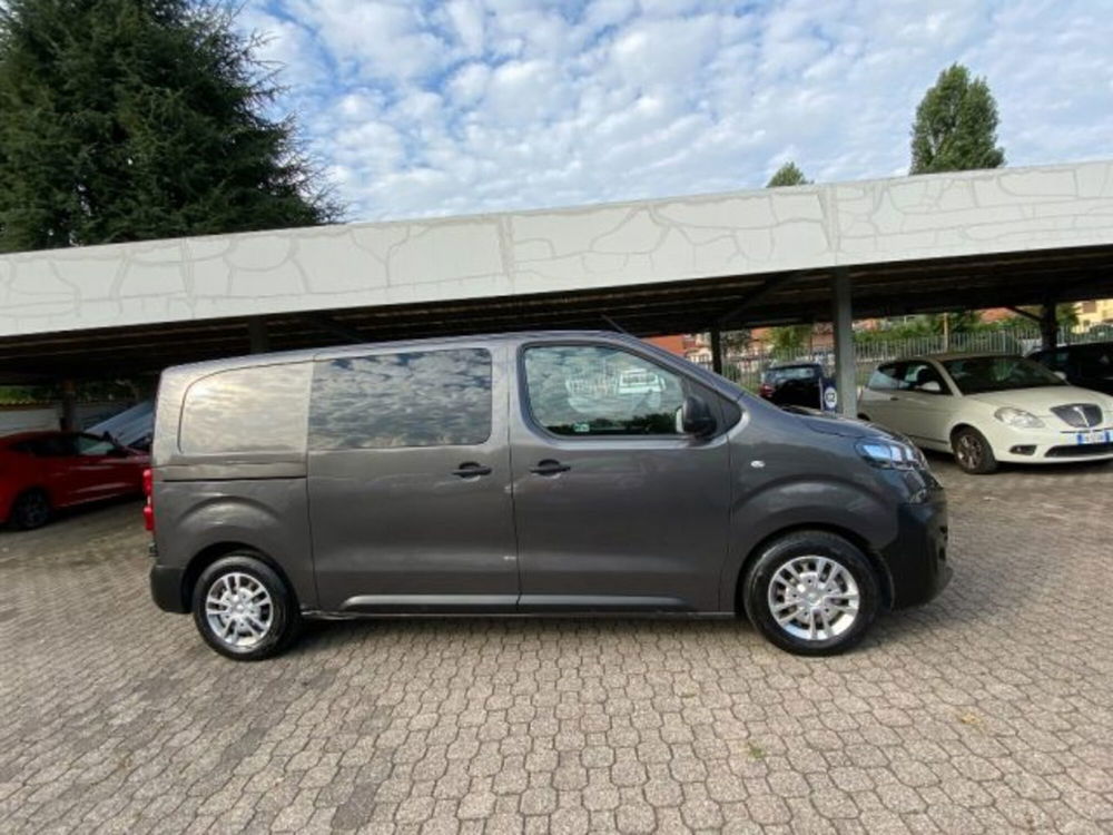 Opel Vivaro Furgone usata a Milano (3)