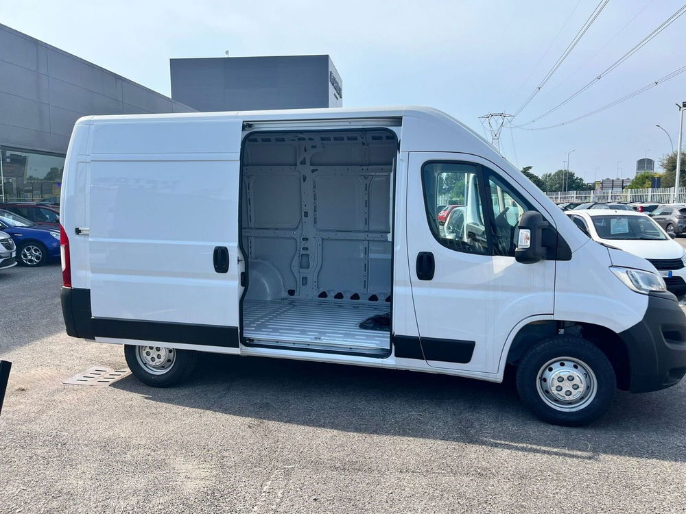 Opel Movano Furgone nuova a Milano (6)