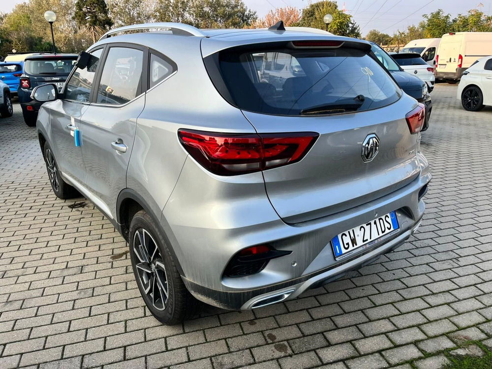 Mg ZS (2021-->) nuova a Milano (6)