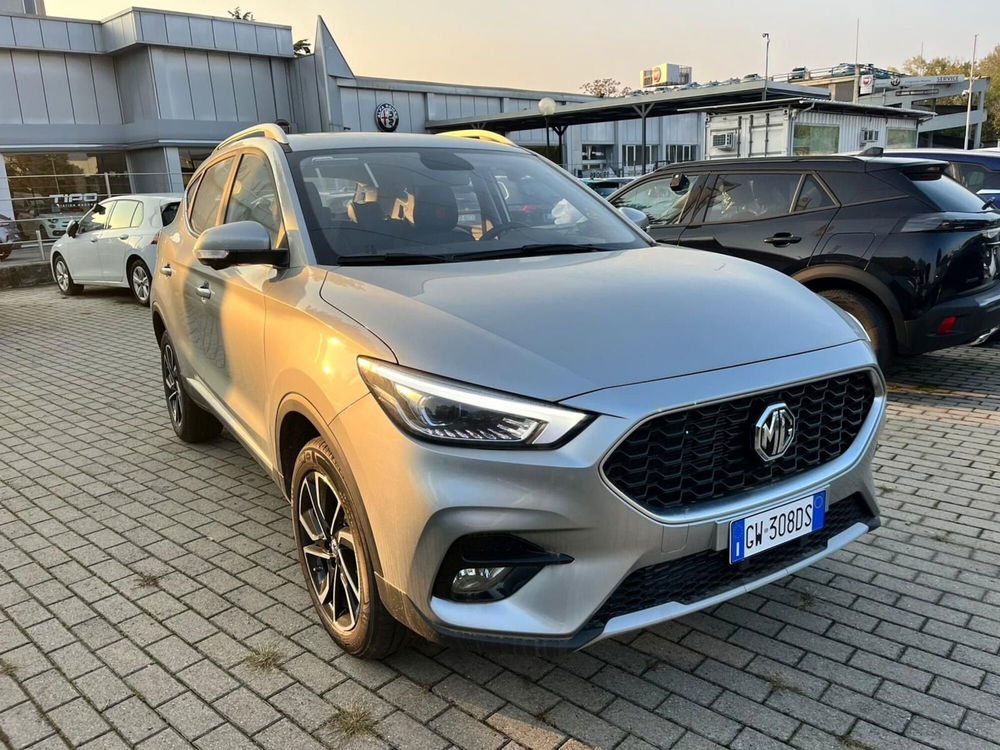 Mg ZS (2021-->) nuova a Milano (3)