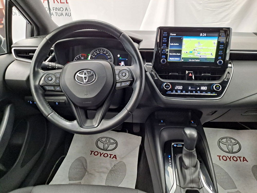 Toyota Corolla Touring Sports usata a Roma (10)