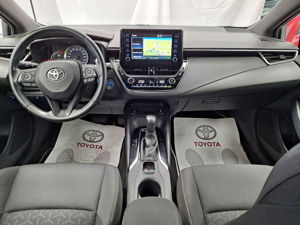 Toyota Corolla Touring Sports usata a Roma (9)