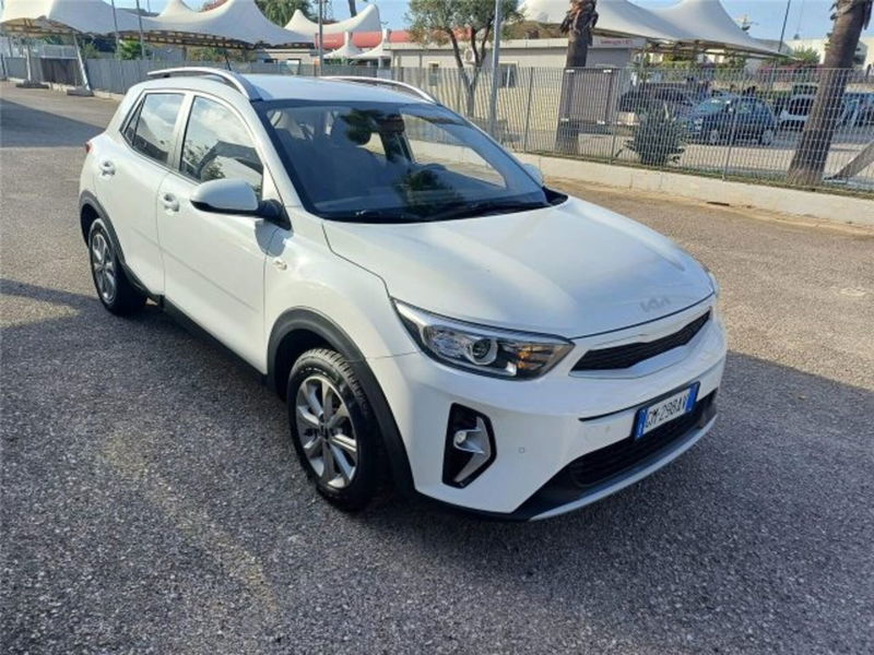 Kia Stonic 1.2 DPI Urban del 2023 usata a Bari