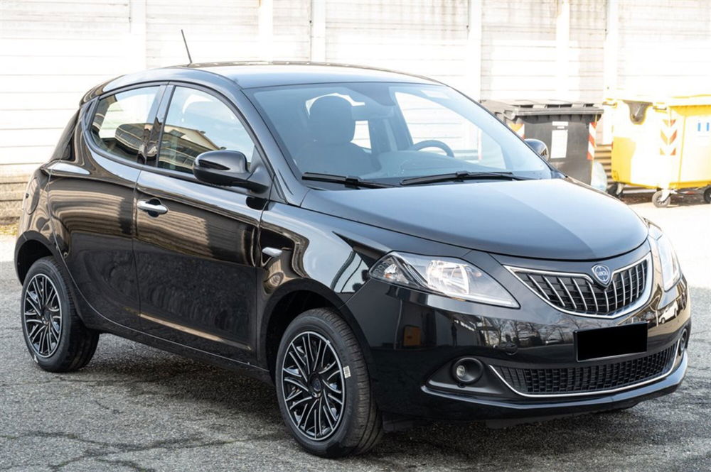 Lancia Ypsilon nuova a Torino (3)