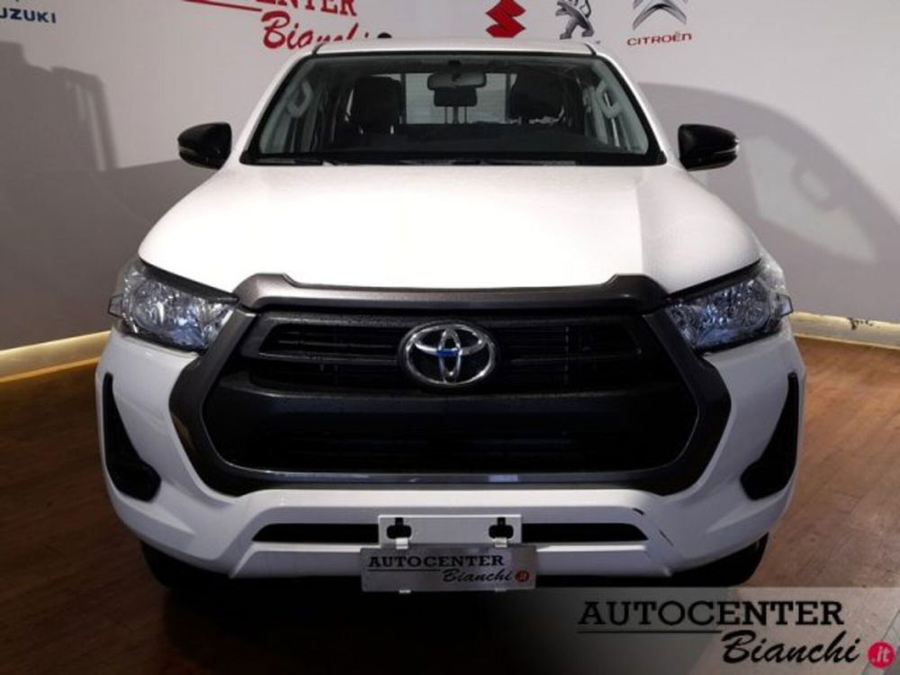 Toyota Hilux nuova a Reggio Emilia (2)