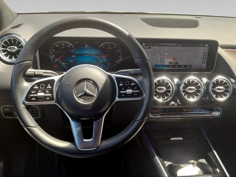 Mercedes-Benz GLA SUV usata a Siena (8)