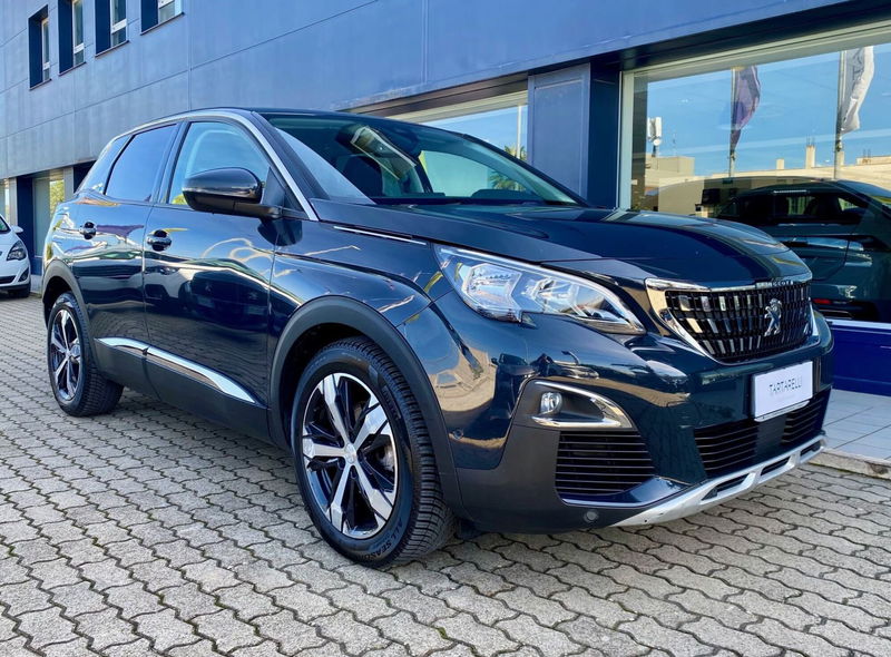 Peugeot 3008 BlueHDi 130 S&amp;S EAT8 Allure Pack  del 2019 usata a Monopoli