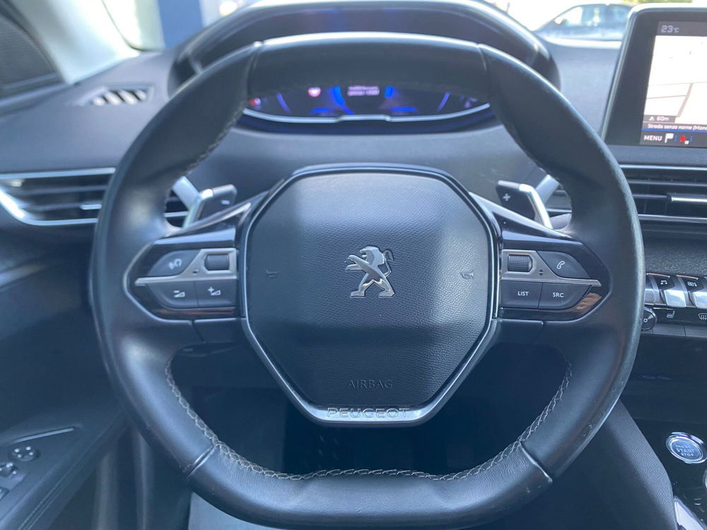 Peugeot 3008 usata a Bari (18)