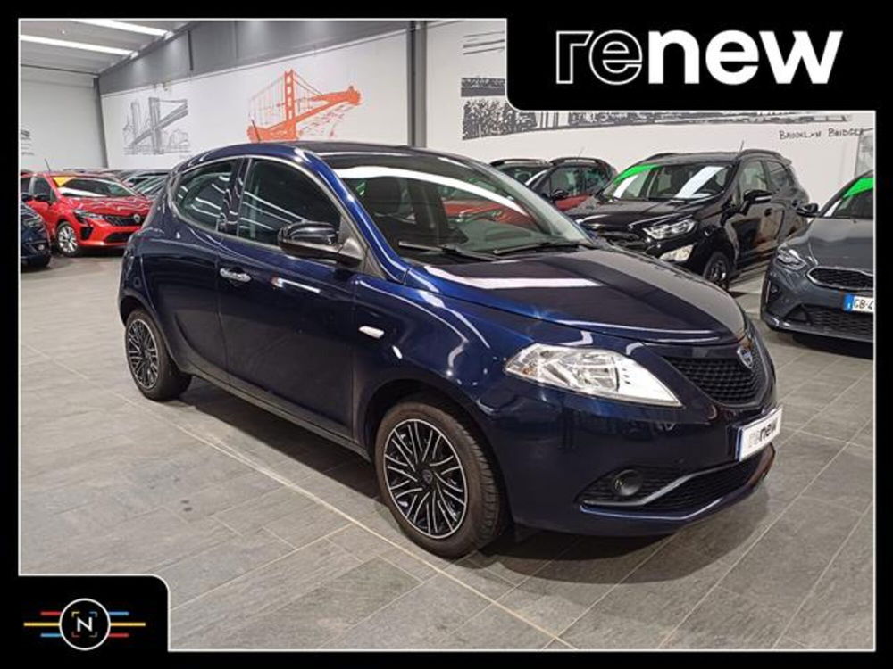 Lancia Ypsilon usata a Cremona