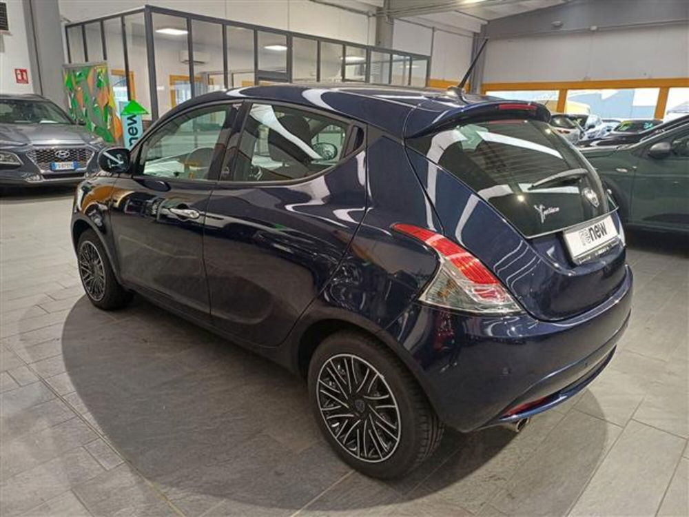 Lancia Ypsilon usata a Cremona (3)