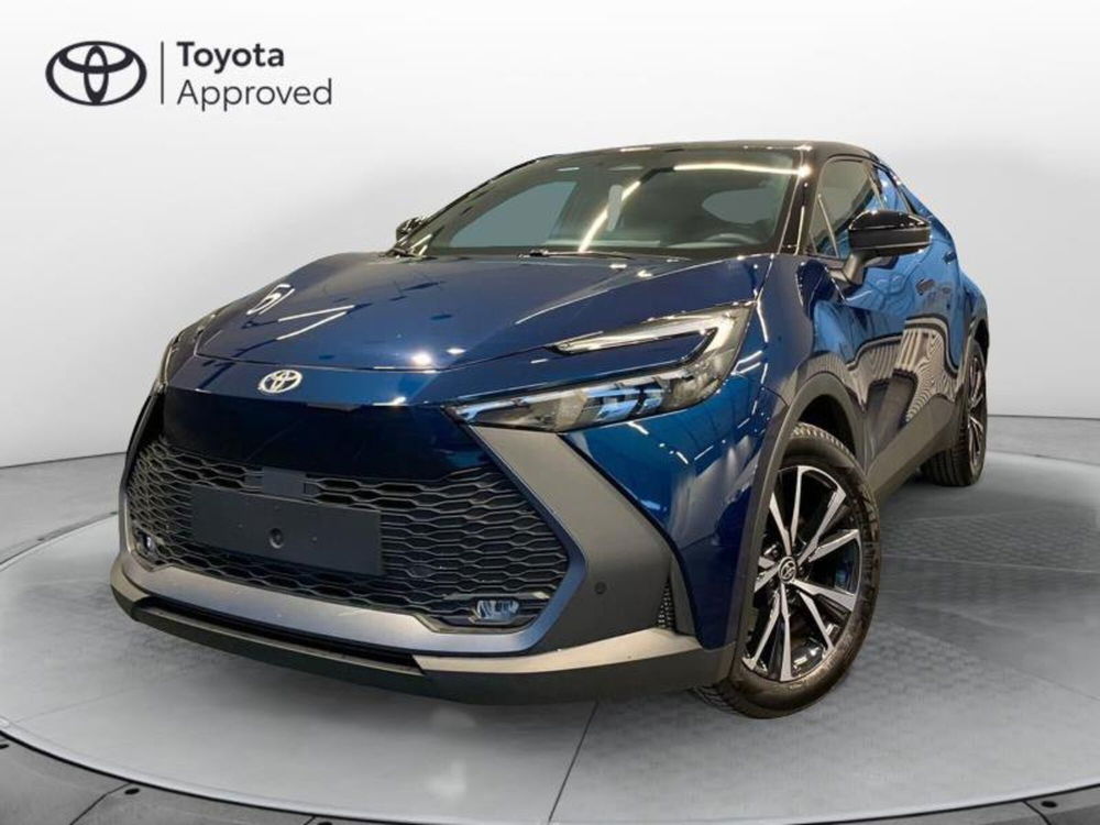 Toyota Toyota C-HR nuova a Perugia