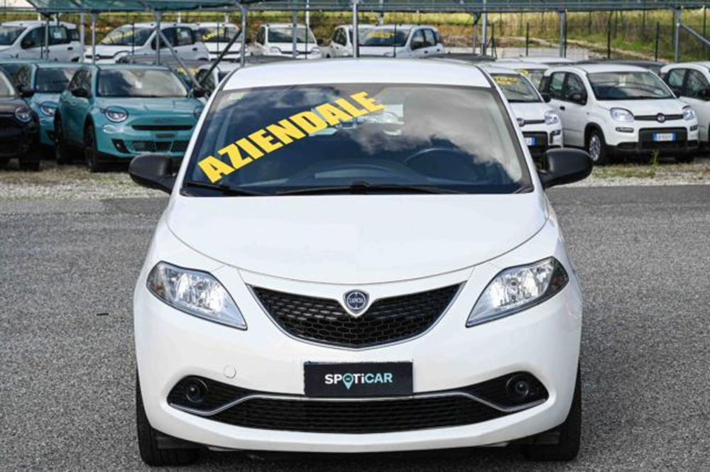 Lancia Ypsilon usata a Torino (2)