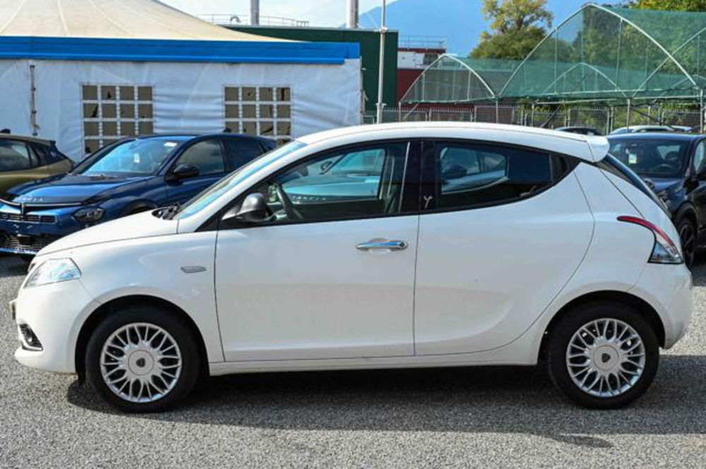 Lancia Ypsilon usata a Torino (8)