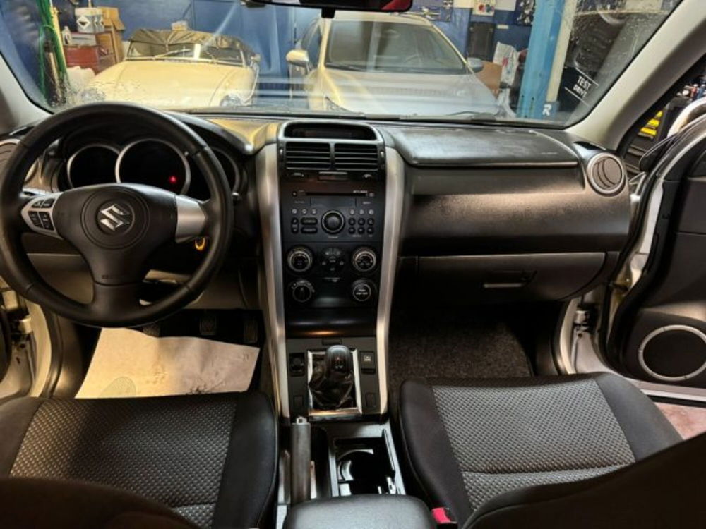 Suzuki Grand Vitara usata a Macerata (7)