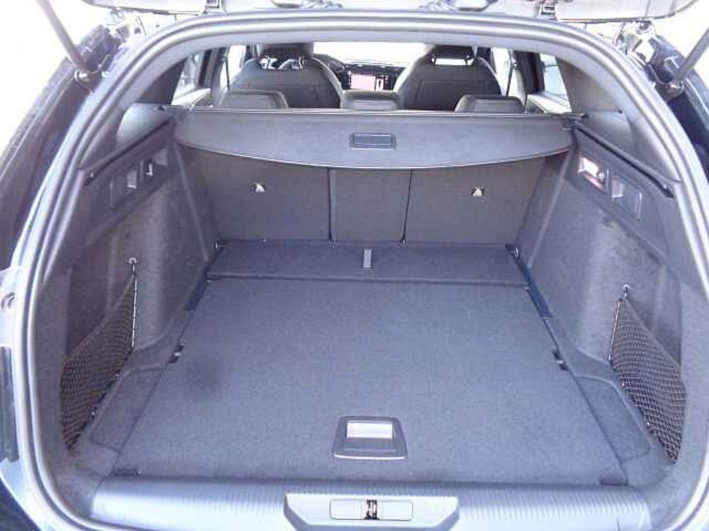 Peugeot 308 SW nuova a Treviso (19)