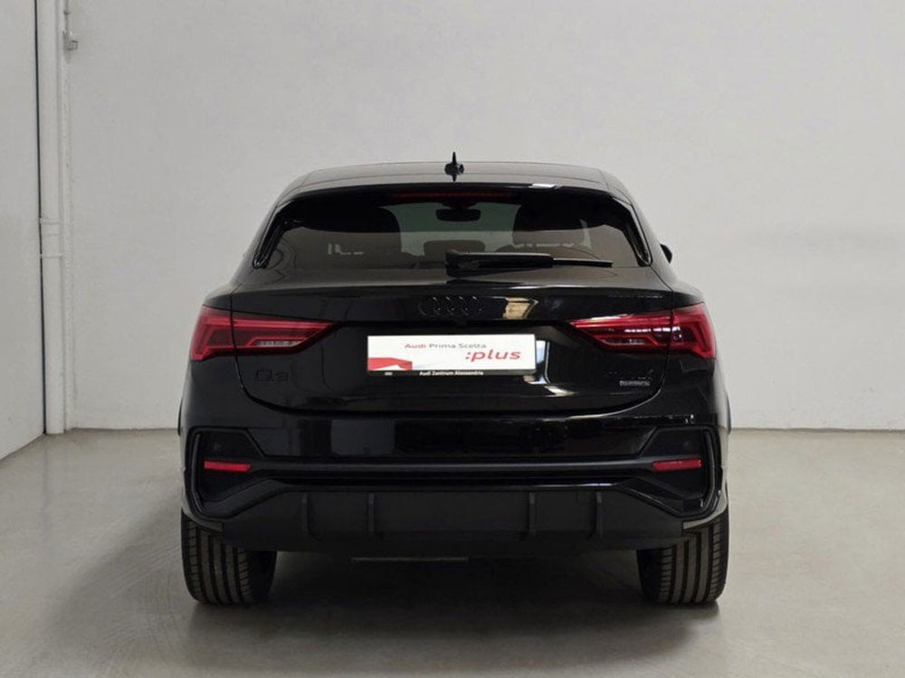 Audi Q3 Sportback nuova a Alessandria (5)