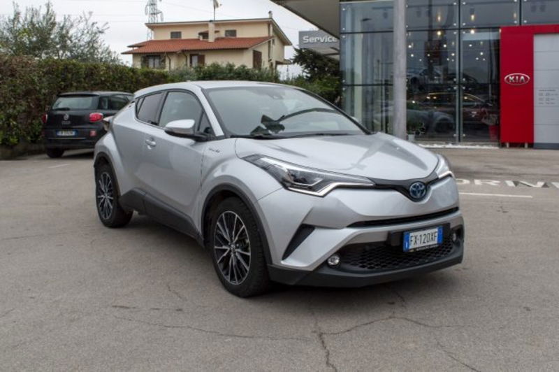 Toyota Toyota C-HR 1.8 Hybrid E-CVT Style  del 2019 usata a Fondi