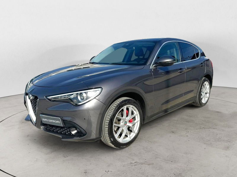 Alfa Romeo Stelvio Stelvio 2.2 Turbodiesel 190 CV AT8 Q4 Executive  del 2019 usata a Bari