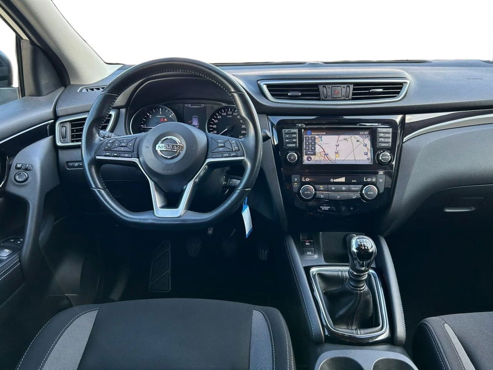 Nissan Qashqai usata a Bari (7)