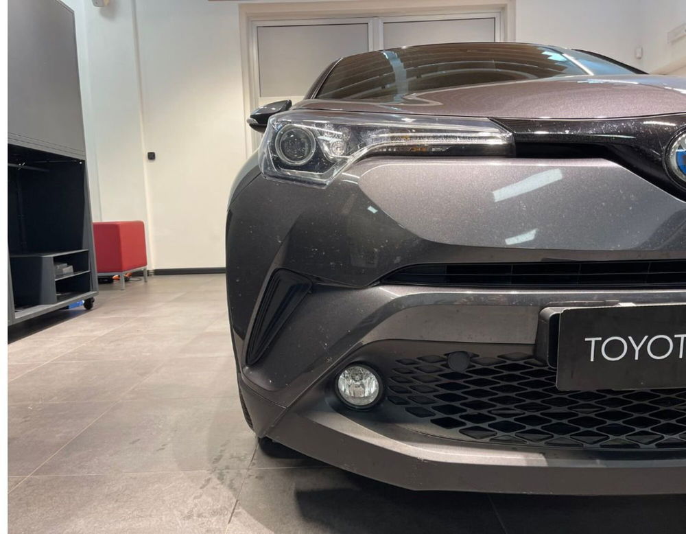 Toyota Toyota C-HR usata a Ferrara (16)