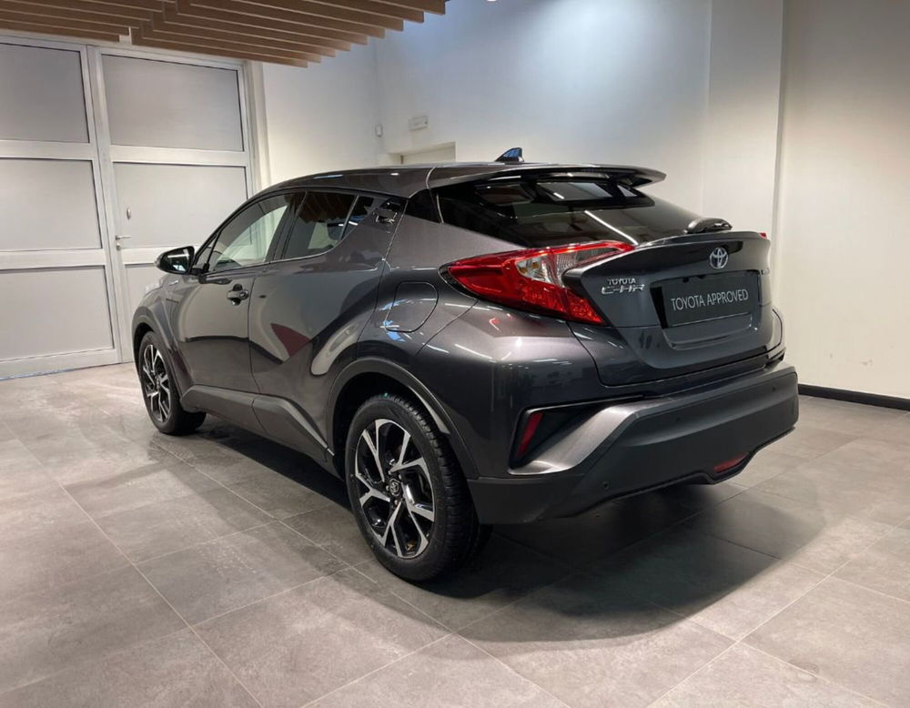 Toyota Toyota C-HR usata a Ferrara (17)