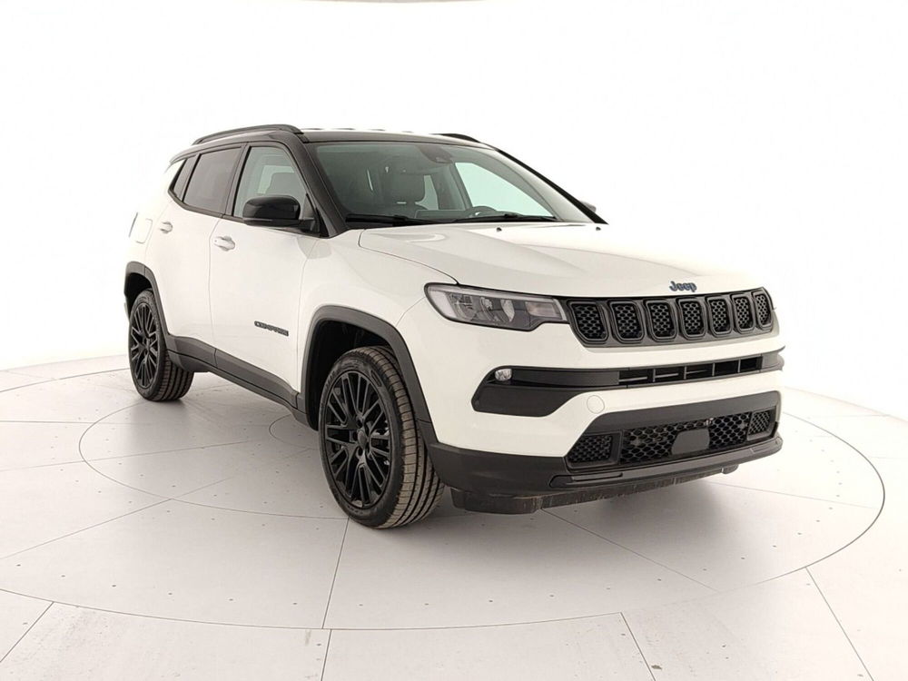 Jeep Compass nuova a Caserta