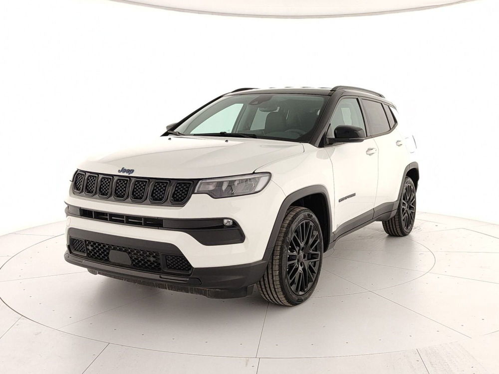 Jeep Compass nuova a Caserta (3)