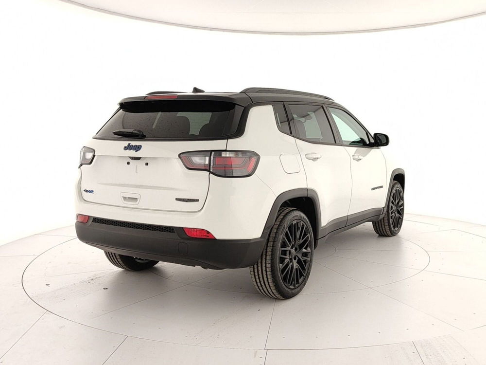 Jeep Compass nuova a Caserta (6)