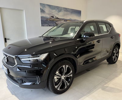 Volvo XC40 T4 Recharge Plug-in Hybrid Inscription  del 2022 usata a Parma