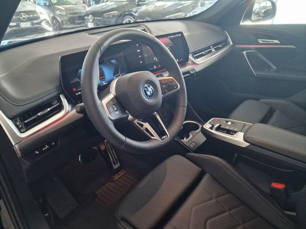 BMW iX1 nuova a Messina (8)