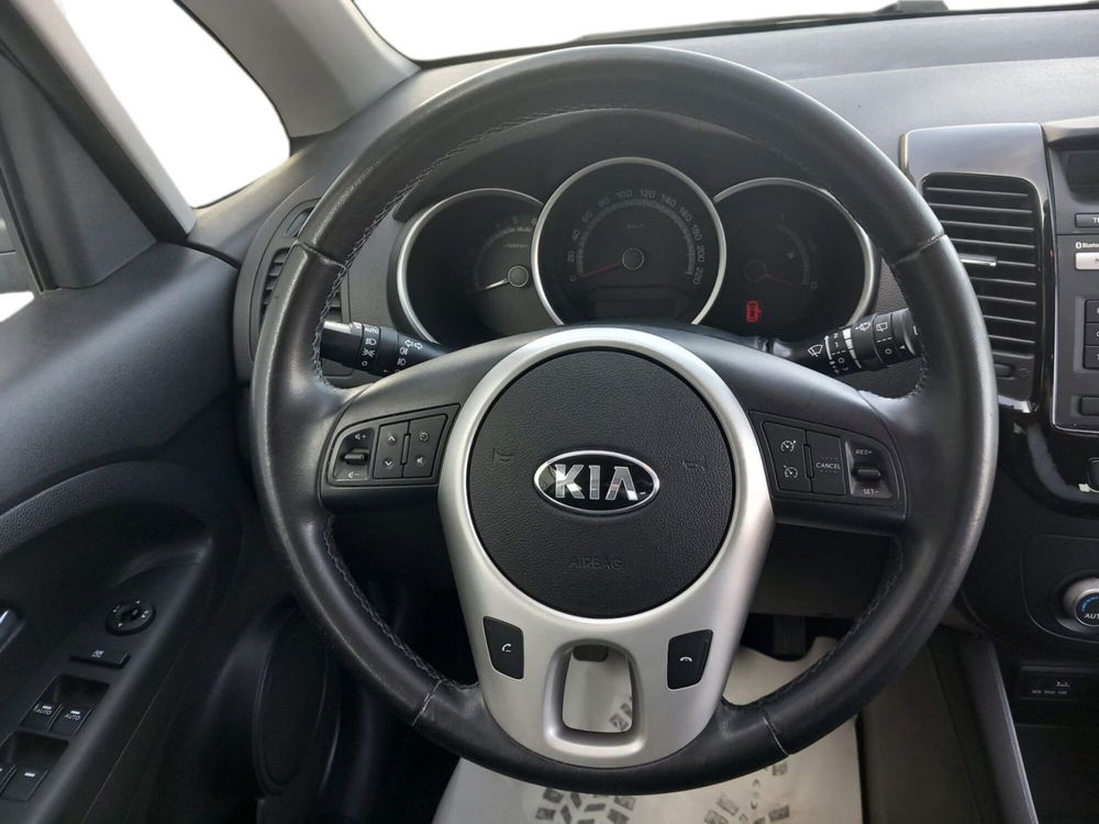 Kia Venga usata a Potenza (13)