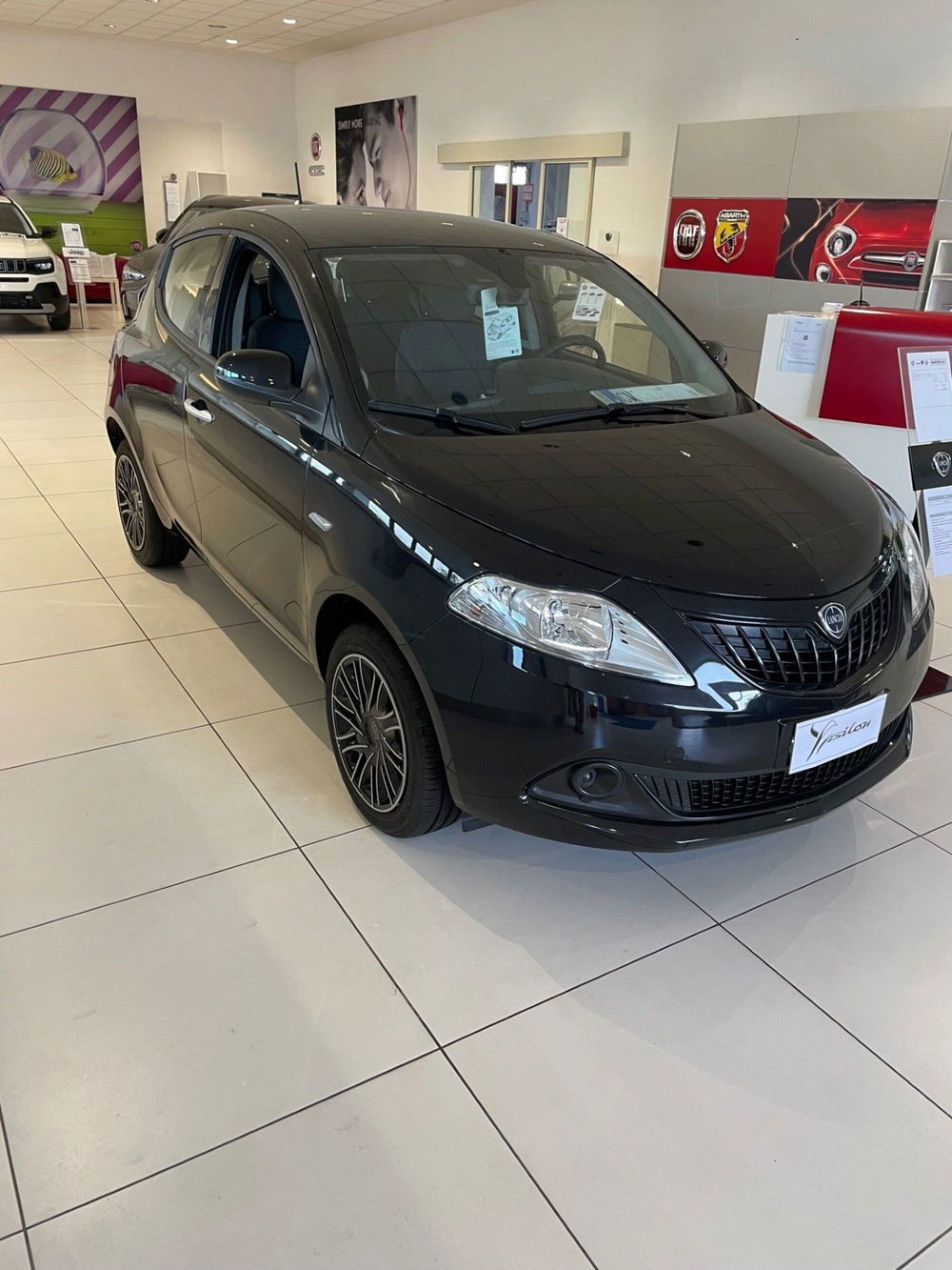 Lancia Ypsilon nuova a Lucca (3)