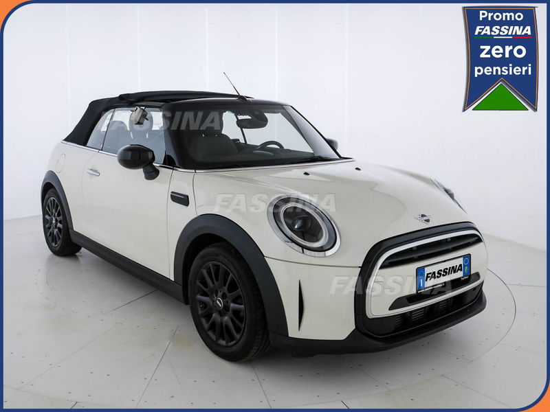 MINI Mini Cabrio 1.5 Cooper Essential Cabrio  del 2022 usata a Milano