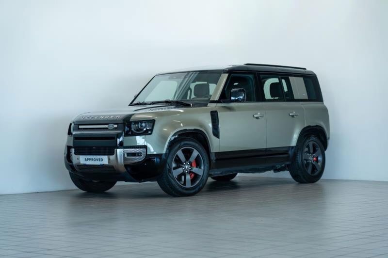 Land Rover Defender 110 3.0 l6 400 CV AWD Auto X-Dynamic S  del 2020 usata a Venezia