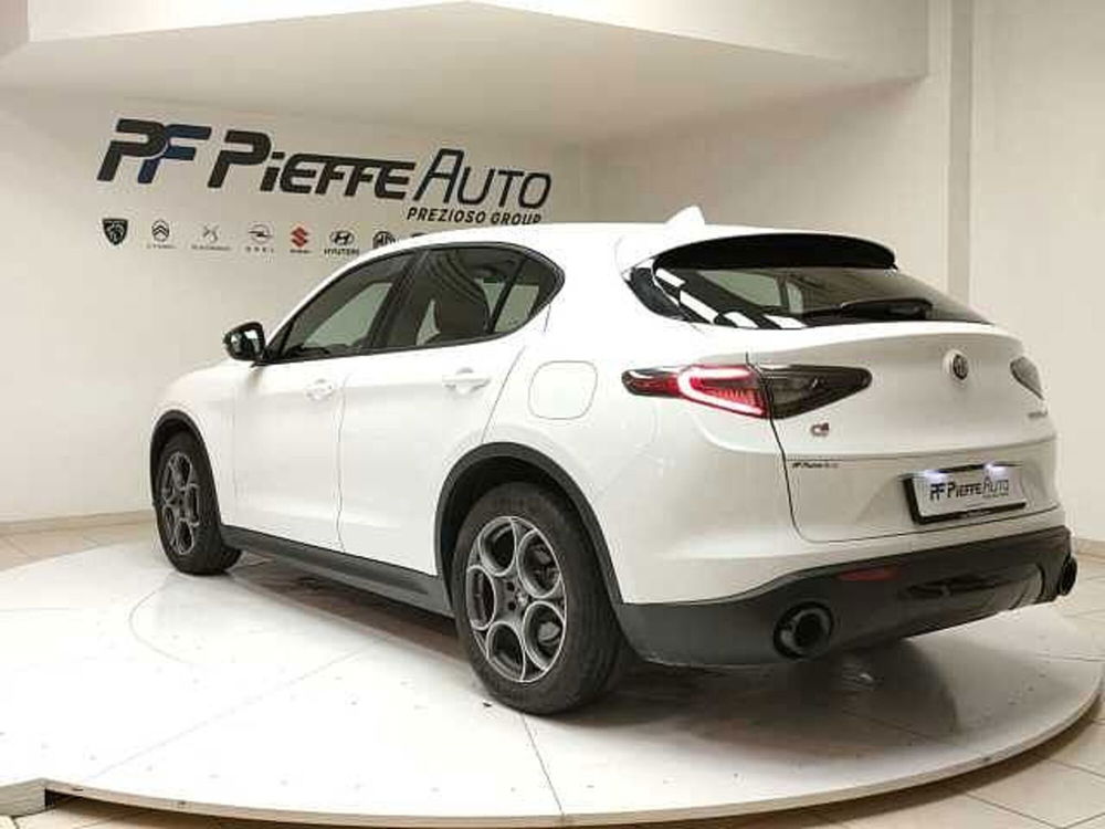 Alfa Romeo Stelvio usata a Teramo (3)