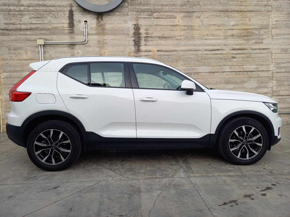 Volvo XC40 usata a Salerno (3)