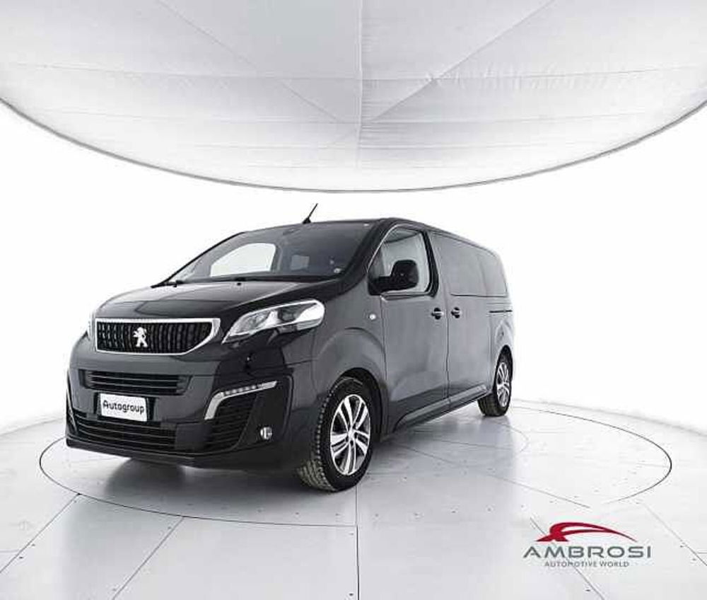 Peugeot Traveller usata a Viterbo