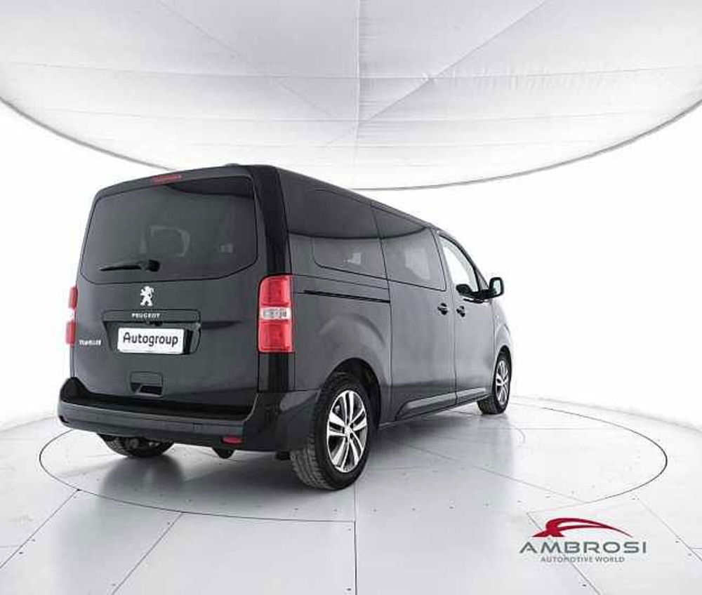 Peugeot Traveller usata a Viterbo (3)