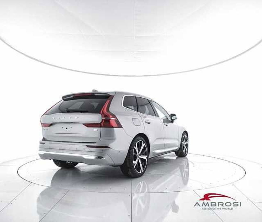 Volvo XC60 nuova a Viterbo (3)