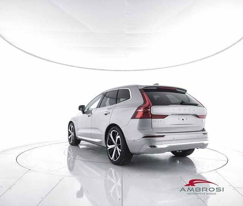 Volvo XC60 nuova a Viterbo (4)