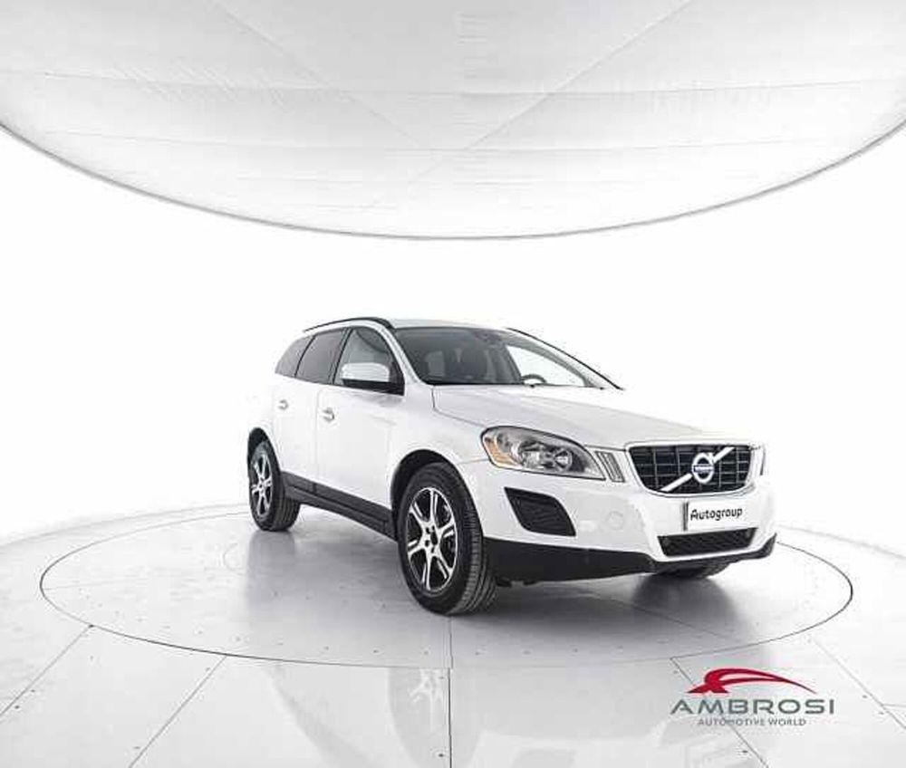 Volvo XC60 usata a Viterbo (2)