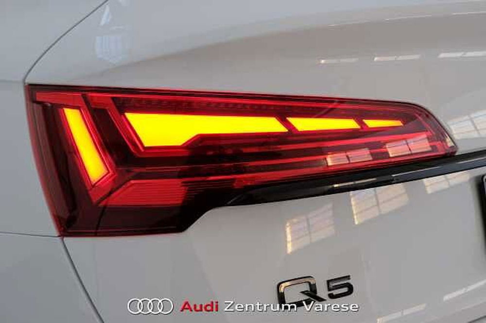 Audi Q5 Sportback nuova a Varese (5)