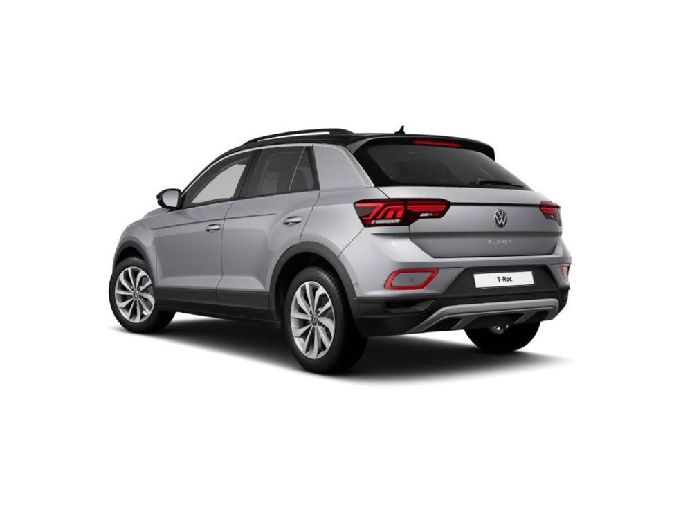 Volkswagen T-Roc nuova a Novara (3)