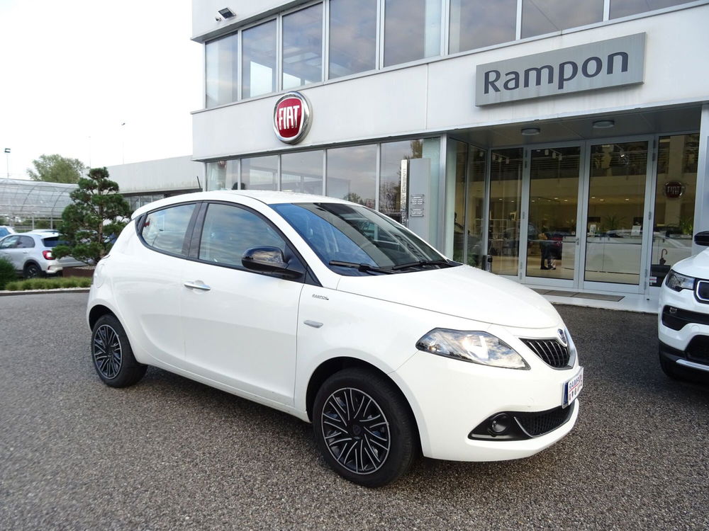 Lancia Ypsilon usata a Venezia (6)